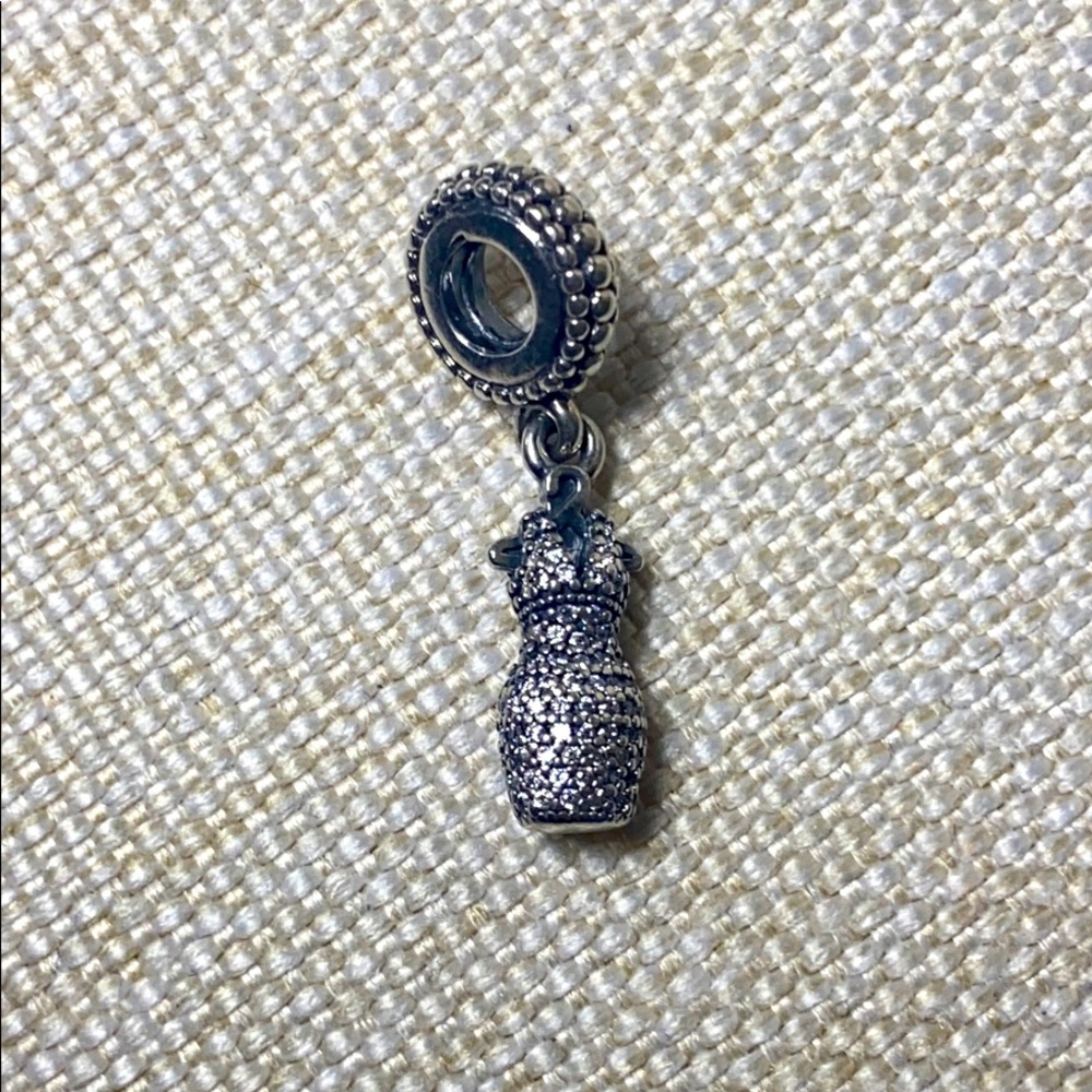 💄 PANDORA 💋 Sparkling dress dangle charm